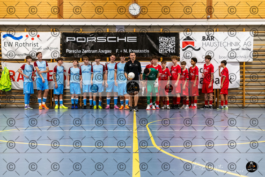20251129_FCR-Hallenturnier-C_RAW-3_029-11 | Sport und Naturfotografie von Roberto Esposito zeigt echte Momente Bewegung und die Schönheit der Natur. Ausdrucksstarke Bilder schaffen Emotionen.