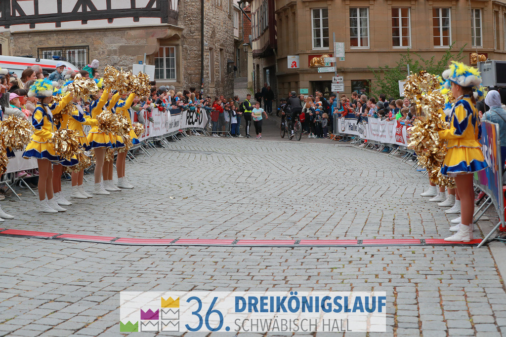 AOK Junior Cup 400m | 3Königslauf 2022 AOK Junior Cup 400m - Realisiert mit Pictrs.com