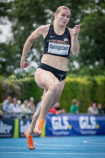 Juniorengala 2026; Mannheim, 14.06.2026 | MANNHEIM, GERMANY - JUNE 14, 2026 : Paula Springstein (GER/Ostsee Sprint- und Laufteam Rostock e.V.) competing in the women’s 200m during the Juniorengala 2026 at Michael-Hoffmann-Stadion on June 14, 2026 in Mannheim, Germany.