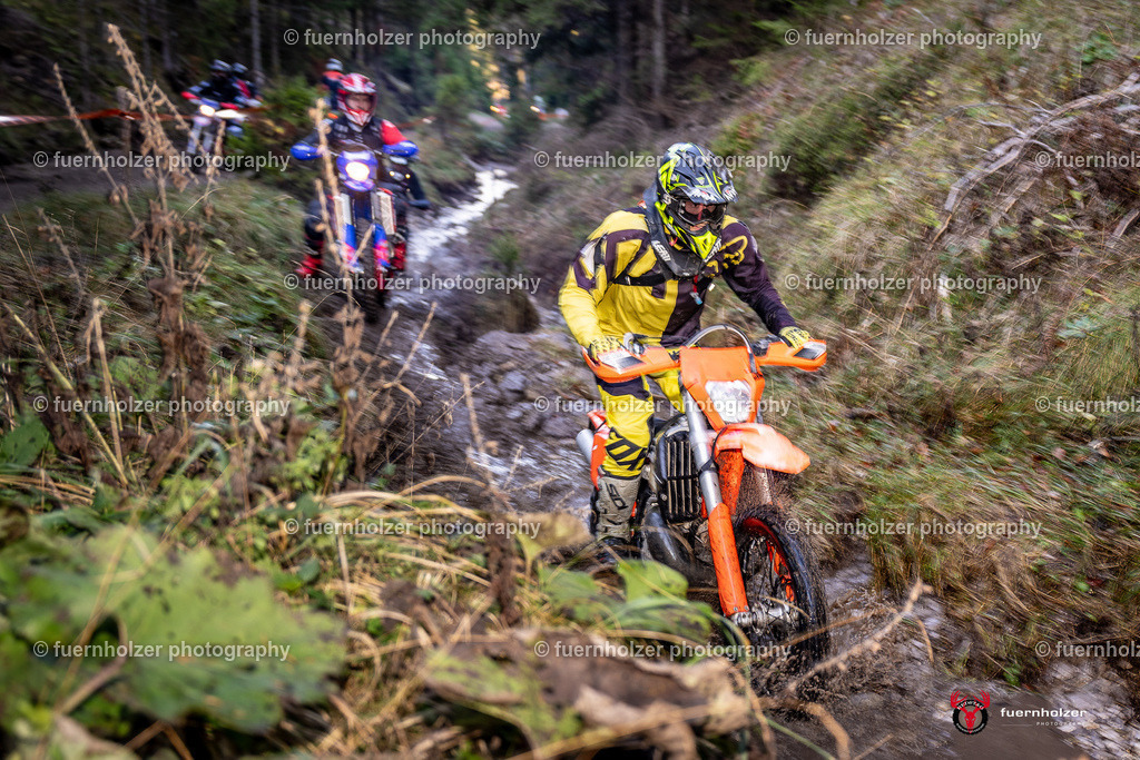 fuernholzer_241026-C1-434 | Fotografische Impressionen von der Red Stag Enduro Extreme by fuernholzer-photography.com. Endurosport in Österreich fotografisch festgehalten von fuernholzer. Auftragsfotografie für Private, Gewerbefotos und Industriefotografie. Eventfotografie, Sportfotografie und Motorsportfotografie. Anbieter von Fotoworkshops, Fototraining, fotografischen Vorträgen und Fotoseminaren.