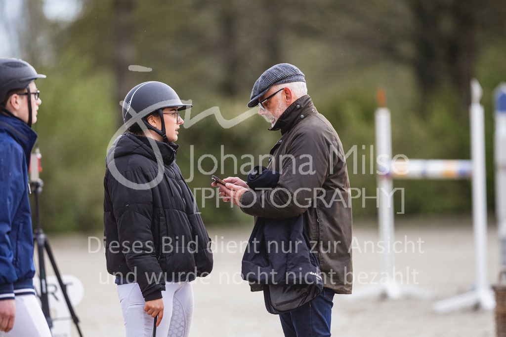 240424_Lemwerder_Stil-M-117 | Deine schönsten Turniermomente als professionelle Fotos! Entdecke hochwertige Pferdesport-Fotografie im Online-Shop. Jetzt Fotos finden & bestellen!