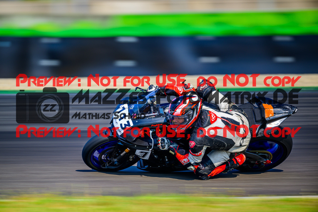 MaZZes_Fotomatrix_20250816_6007705_5779 | WEISS