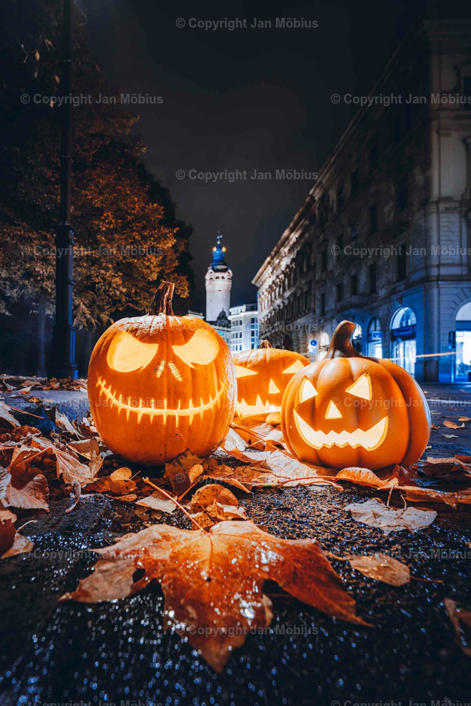 Halloween | Halloween in Leipzig bietet Gruselspaß für Groß &amp; Klein – mit Partys, Kürbissen, Kostümen, Gruseltouren und schaurig-schönen Events in der ganzen Stadt. - Realisiert mit Pictrs.com