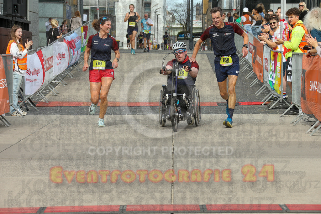 250920_1323_EX1_4307 | Sportfotografie im Rhein-Sieg Kreis, Köln, Bonn, NRW, Rheinland Pfalz, Hessen, etc. Unser Tätigkeitsfeld umfasst den Laufsport vom Volkslauf über den Marathon, Duathlon, Triathon bis zum Ultralauf wie Kölnpfad Ultra oder Schindertrail.