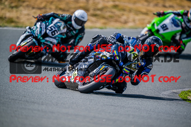 MaZZes_FotoMatrix_220722_7026 | IDM1000