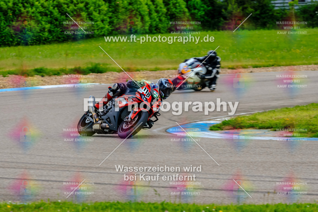 MotoTeam-8898 | Hier findet Ihr Bilder von Touristenfahrten auf der Nürburgring Nordschleife oder von anderen Veranstaltungen die ich besucht habe. Viel Spass beim Durch Schauen 