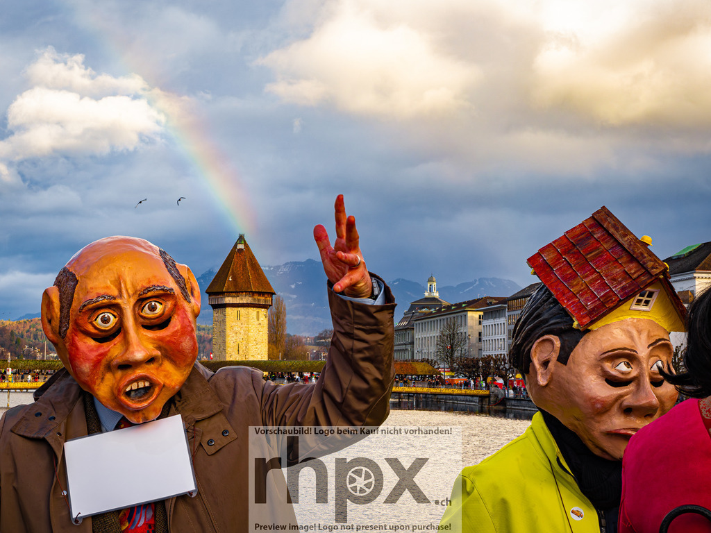 Regenbogen nach Fritschi-Umzug 2026 | Stimmungsvolle Fotokunst aus Luzern. Erlebe den Pilatus, den See und die Stadt Luzern in exklusiven Aufnahmen in der Fotogalerie & Shop. - Realisiert mit Pictrs.com