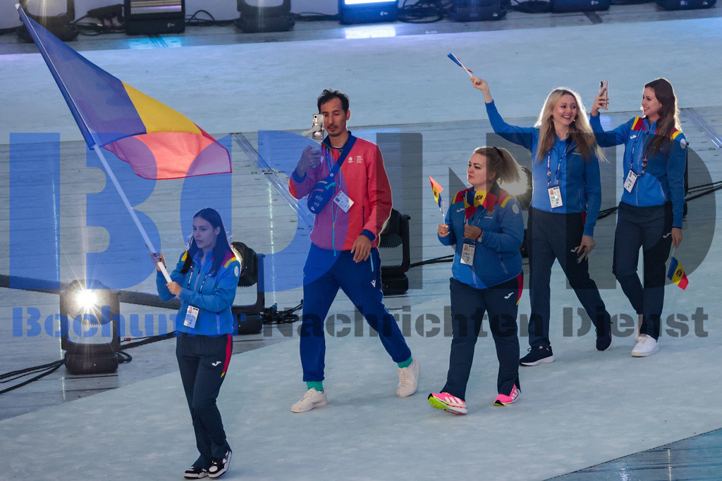 SES_TTGOPC20250716-94 | bond - Realisiert mit Pictrs.com