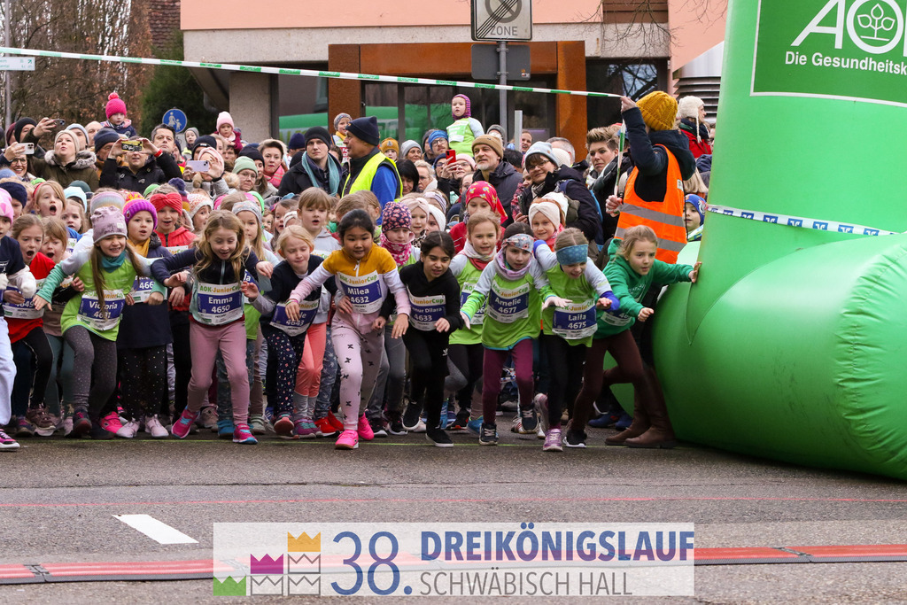 400m AOK Junior Cup | 3 Koenigslauf 2024 400m AOK Junior Cup - Realisiert mit Pictrs.com