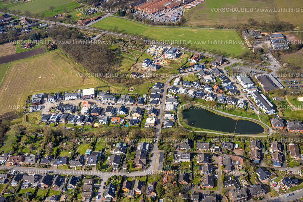Schermbeck240310112 | Luftbild, Wohngebiet Ortsansicht am Mühlenbach, Baustelle mit Neubau am Martin-Luther-Straße neben dem Friedhof, Schermbeck, Nordrhein-Westfalen, Deutschland