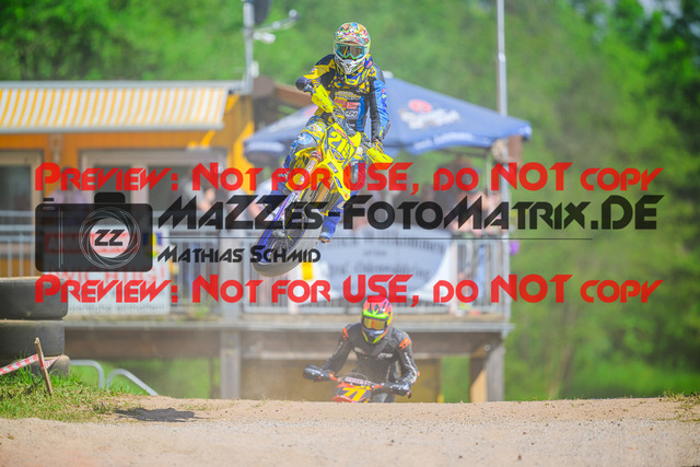 MaZZes_FotoMatrix_240512_6007705_0608 | S2