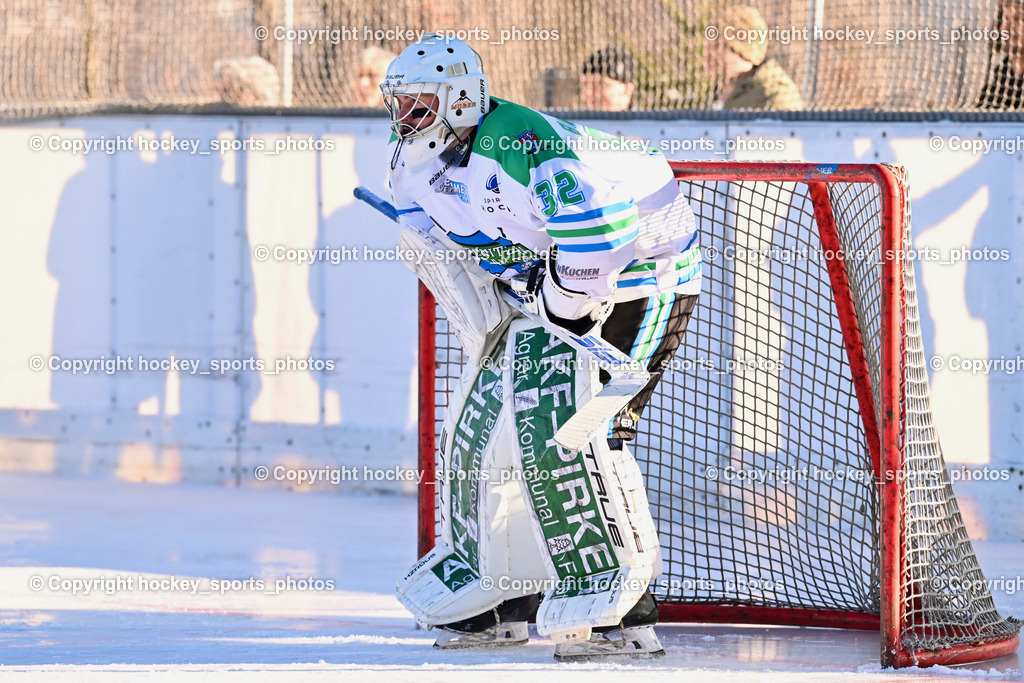 EC Tigers Paternion vs. EC FELD AM SEE/DSG LEDENITZEN | #32 Baumann Rene EC FELD AM SEE Ledenitzen, EC Tigers Paternion vs. EC FELD AM SEE/DSG LEDENITZEN, EC Tigers Paternion vs. EC FELD AM SEE/DSG LEDENITZEN am 04.01.2026 in Paternion (Eislaufplatz Paternion), Austria, (Photo by Bernd Stefan)