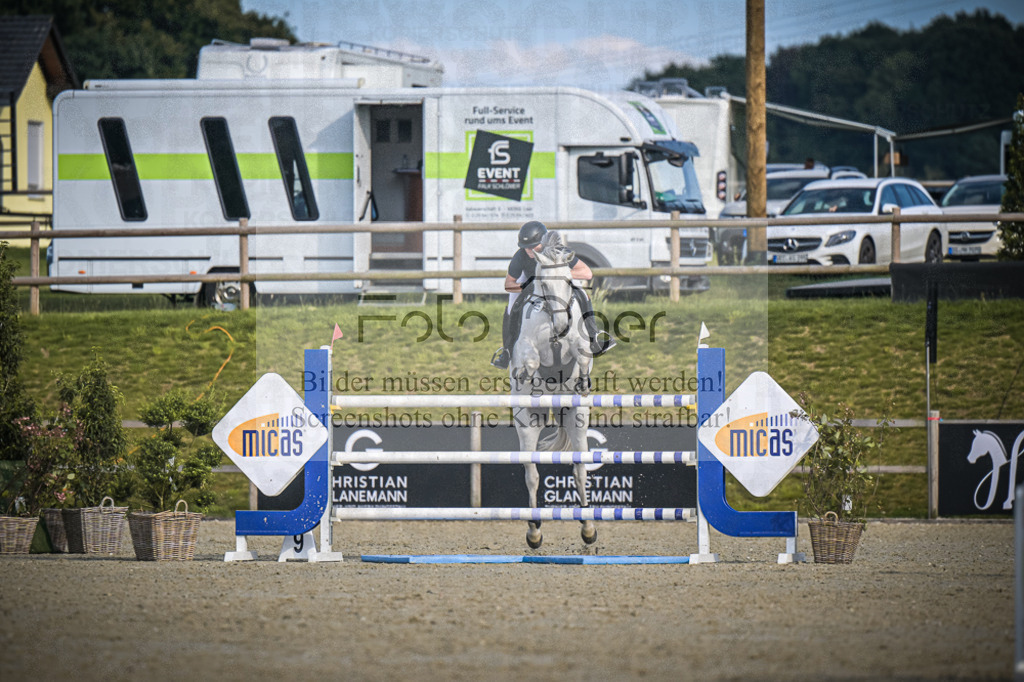 DOS_2293 | Entdecke hochwertige Reitturnierfotos von Foto Oger. Professionell, emotional und authentisch – jetzt Lieblingsmomente im Shop bestellen.Deutschlandweite Turnierfotografie. - Realisiert mit Pictrs.com