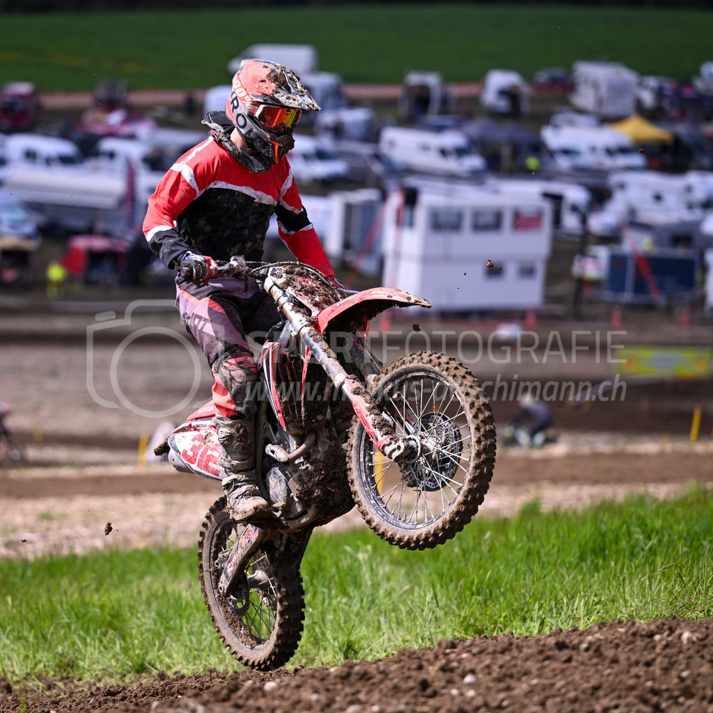 Motocross Schlatt bei Winterthur - 29. April 2023 | #312 Liberti Michael aus Ried Muotathal (CH) auf in der Kategorie MX2 am Motocross Schlatt bei Winterthur, 29. April 2023.
Instagram: @mx_schlatt | @mc_wila | @sam_schweiz
Bild: Sportfotografie Markus Aeschimann | www.markus-aeschimann.ch - Realisiert mit Pictrs.com
