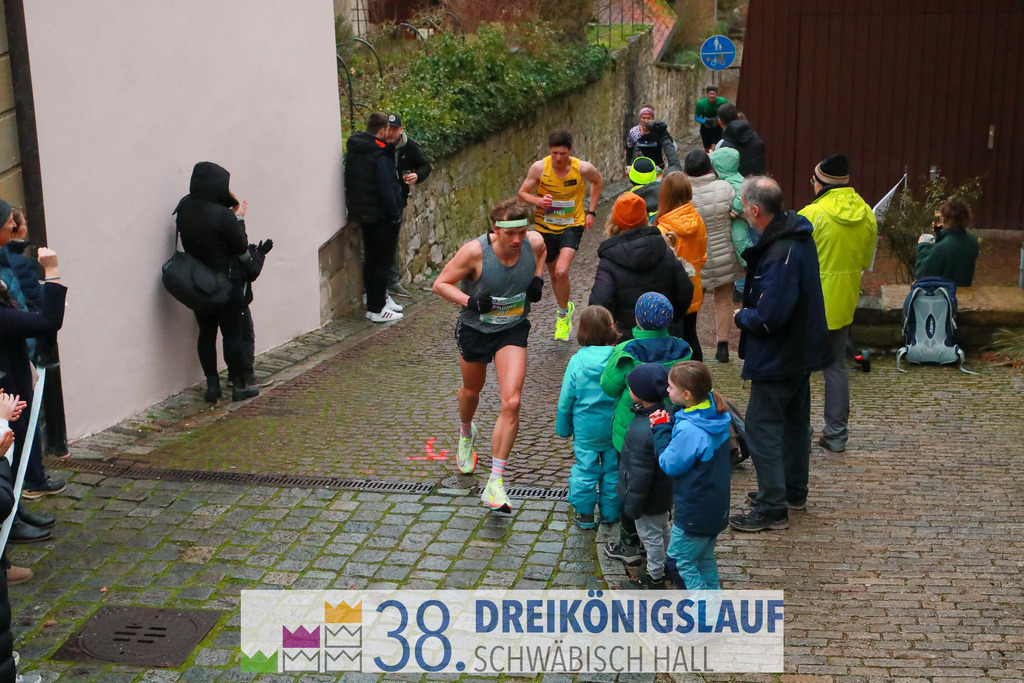 10km VR Bank Hauptlauf | 3 Koenigslauf 2024 10km VR Bank Hauptlauf - Realisiert mit Pictrs.com