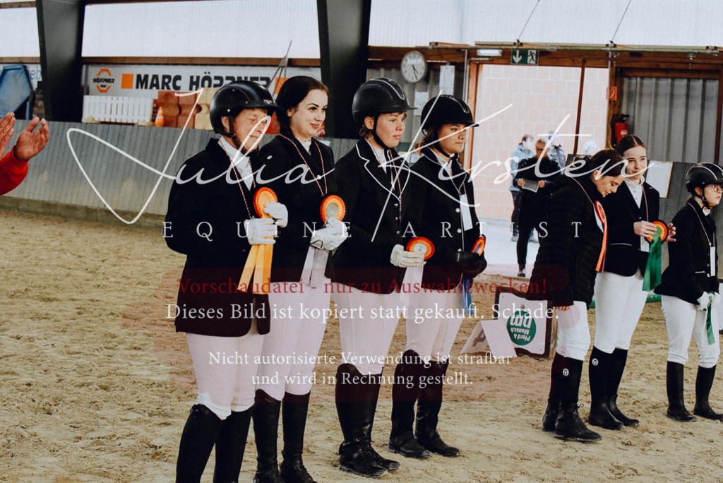 DSC_7391 | Pferde- und Turnierfotografie in Westsachsen. Pferdeportraits, Auftragszeichnungen und intuitive Kunst.