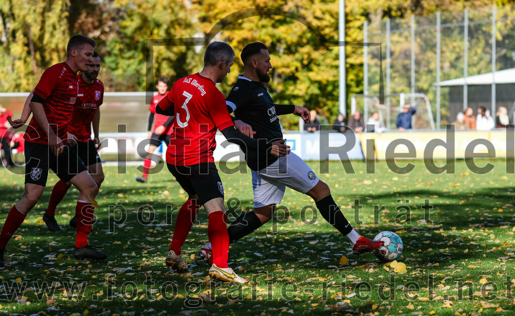2023-11-05_022_FC_Herzogstadt_gegen_TuS_Oberding | Erding, Deutschland, 05.11.2023:
Fußball, Kreisklasse 2023 / 2024, 14. Spieltag, FC Herzogstadt gegen TuS Oberding, Endergebnis: 4:5

Tobias Stuerzer (TuS Oberding, #3), Attila Lanzendorfen (FC Herzogstadt, #17)

Foto: Christian Riedel / fotografie-riedel.net
