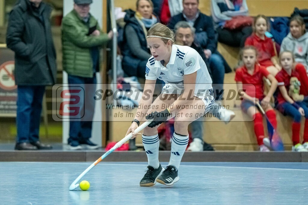HK_20240113_108004 | 1. Bundesliga Damen Düsseldorfer HC - Club Raffelberg am 13.1.2024 DHC Halle, Düsseldorf , Friederike Heusgen ( Düsseldorfer HC #8 )