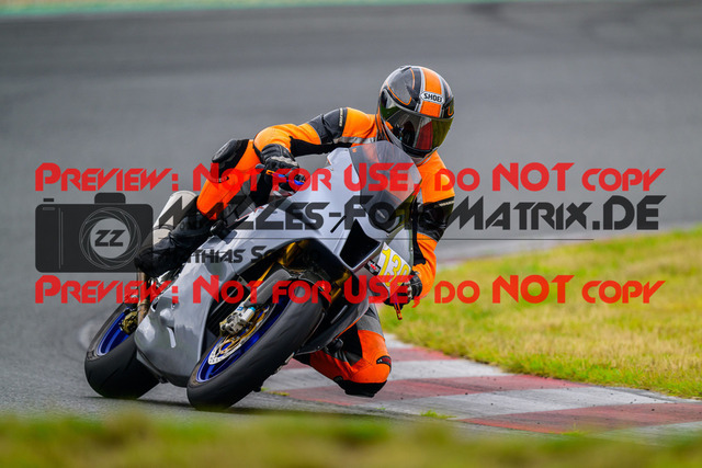 MaZZes_FotoMatrix_240724_6007705_5612 | GELB