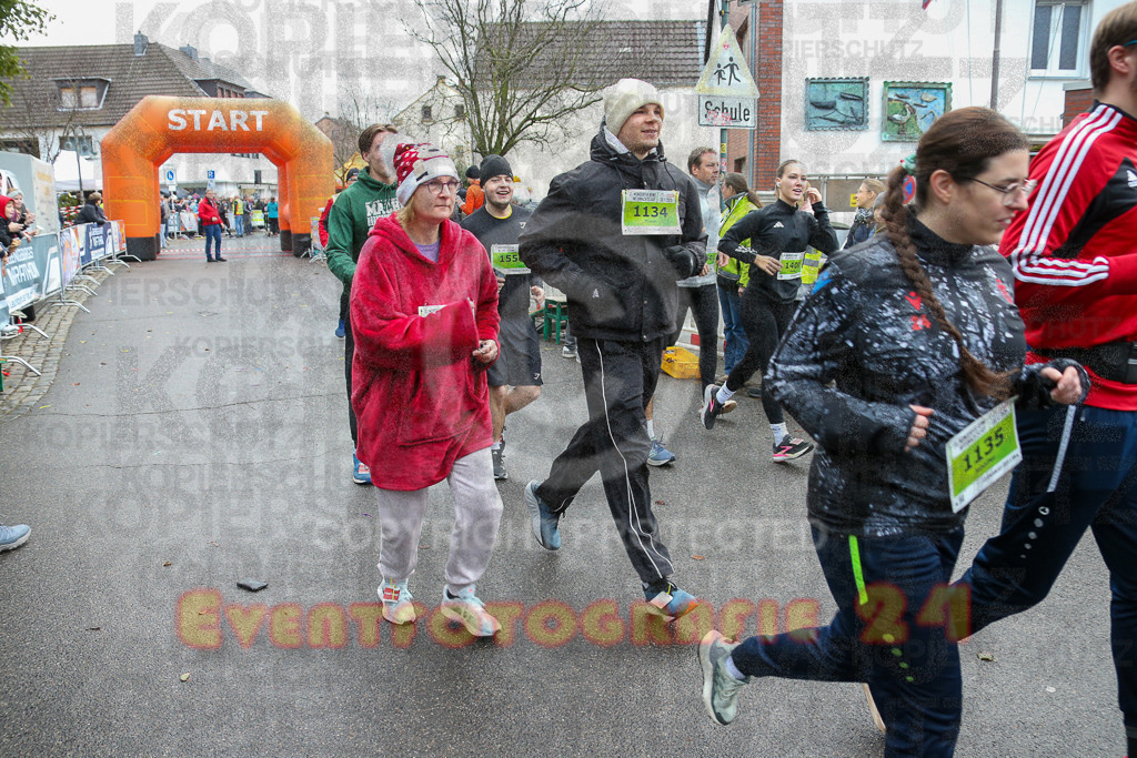 251130_1025_EX1_5054 | Sportfotografie im Rhein-Sieg Kreis, Köln, Bonn, NRW, Rheinland Pfalz, Hessen, etc. Unser Tätigkeitsfeld umfasst den Laufsport vom Volkslauf über den Marathon, Duathlon, Triathon bis zum Ultralauf wie Kölnpfad Ultra oder Schindertrail.