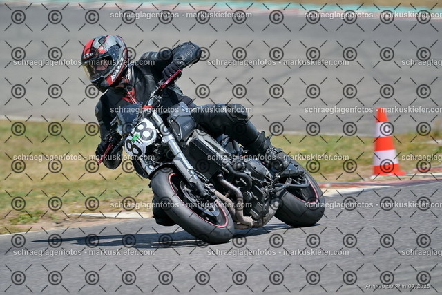 25bt04-1198 | markuskiefer.com - Realisiert mit Pictrs.com