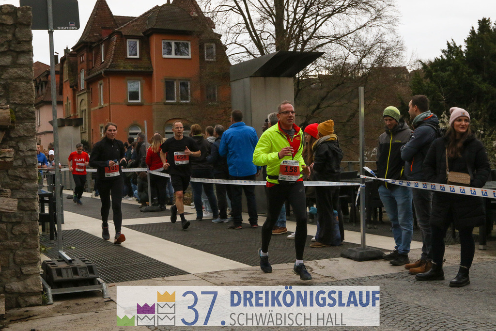 VR Bank Hauptlauf 10000m | 3 Koenigslauf 2023 - Realisiert mit Pictrs.com
