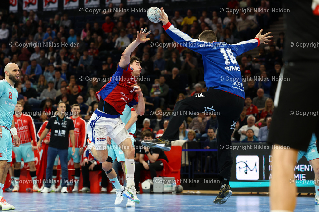NH_HSVHamburg_MTMelsungen_HandballBundesliga_22022026 | #6 Elias Kofler (Handball Sport Verein Hamburg), #16 Nebojsa Simic (MT Melsungen)Handball I Herren I Bundesliga (Daikin HBL) I Saison 2025-2026 I 22. Spieltag I Handball Sport Verein Hamburg - MT Melsungen I 22.02.2026 I Barclays Arena