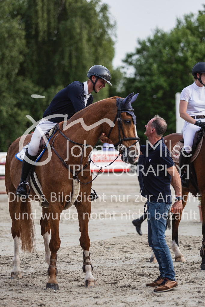 250531_MayDays_2Ph-S1-599 | Deine schönsten Turniermomente als professionelle Fotos! Entdecke hochwertige Pferdesport-Fotografie im Online-Shop. Jetzt Fotos finden & bestellen!