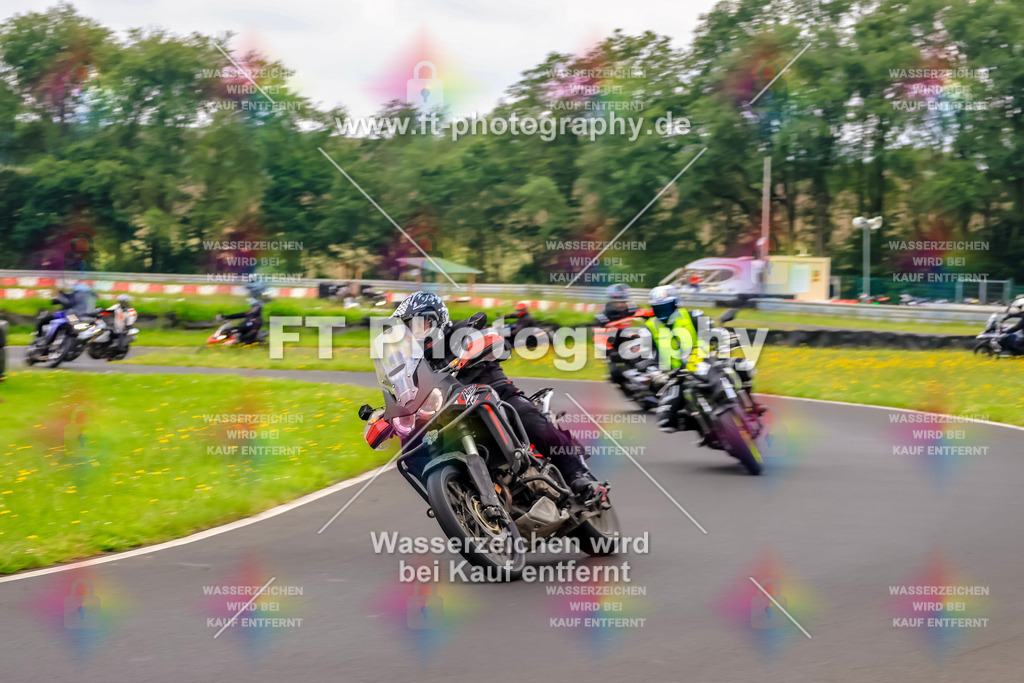 VBK-7094 | Hier findet Ihr Bilder von Touristenfahrten auf der Nürburgring Nordschleife oder von anderen Veranstaltungen die ich besucht habe. Viel Spass beim Durch Schauen 