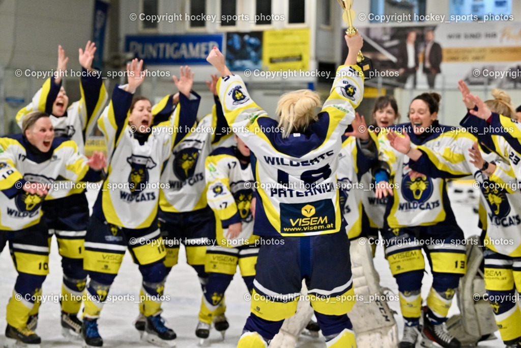 WILDCATS PATERNION & Lady Hawks Siegerehrung-Meisterfeier | Jubel Wildcats Paternion Mannschaft, Meister, WILDCATS PATERNION &amp; Lady Hawks Siegerehrung-Meisterfeier, WILDCATS PATERNION &amp; Lady Hawks Siegerehrung-Meisterfeier am 12.03.2025 in Steindorf (Ossiachersee Halle), Austria, (Photo by Bernd Stefan)