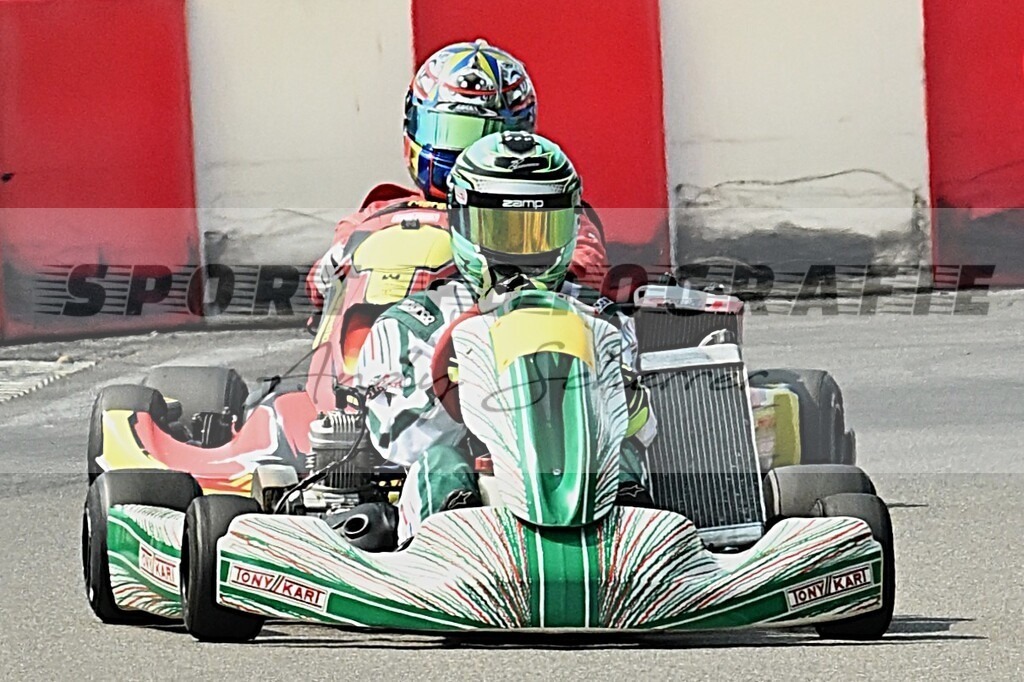 aaDSC_9927 | Kaufen Sie Sportbilder im Onlineshop von Andy Scherrer Sportfotografie. Faszinierende Bilder von Sportevents aus der ganzen Schweiz. Fussball, Frauenfussball, Unihockey, Handball, Schwingen und weiteren Sportarten. - Realisiert mit Pictrs.com