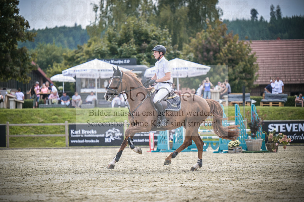 DOS_2178 | Entdecke hochwertige Reitturnierfotos von Foto Oger. Professionell, emotional und authentisch – jetzt Lieblingsmomente im Shop bestellen.Deutschlandweite Turnierfotografie. - Realisiert mit Pictrs.com