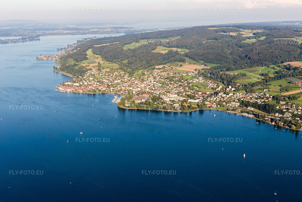 Vue aérienne: Rives du lac de Constance à Steckborn dans le département Thurgovie, Suisse. Photo: IMG_094330.jpg prise le 27/08/2016 par Werner Riehm/FLY-FOTO.euRésolution de l'original: 5472 x 3648 px
