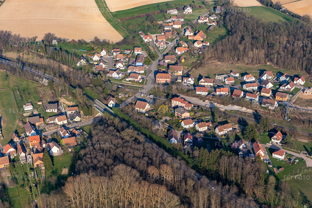 Vue aérienne: Schneeckenberg à Riedseltz dans le département Bas Rhin, France. Photo: IMG_130956.jpg prise le 22/03/2022 par Werner Riehm/FLY-FOTO.euRésolution de l'original: 5472 x 3648 px