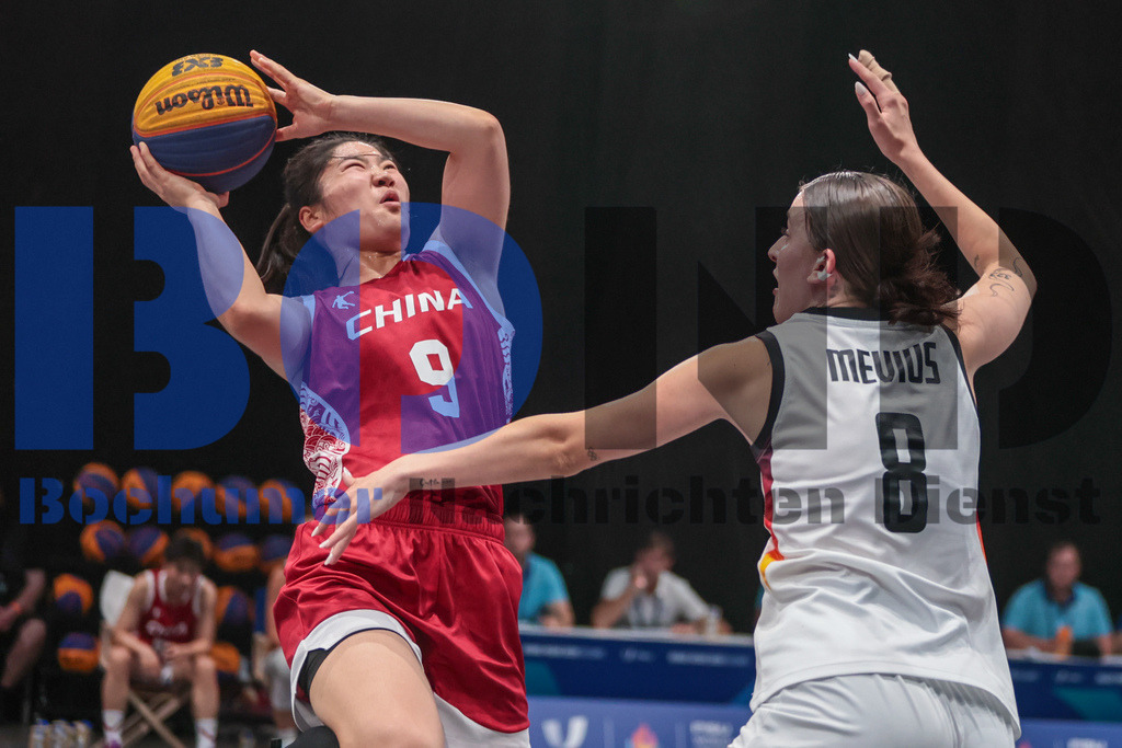 SES_RRG3x320250720-234 | bond - Realisiert mit Pictrs.com