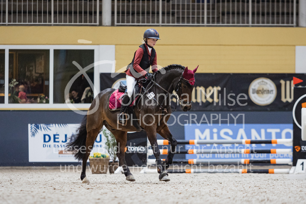 221112_Warstein_E-Stil-460 | Deine schönsten Turniermomente als professionelle Fotos! Entdecke hochwertige Pferdesport-Fotografie im Online-Shop. Jetzt Fotos finden & bestellen!