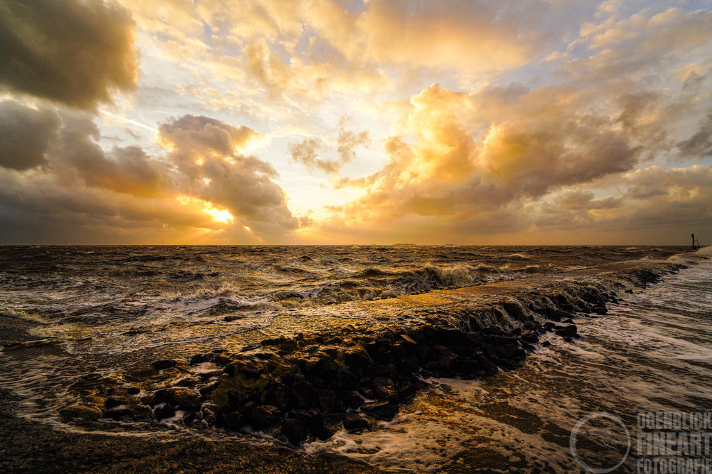 _A7R2096 | Björn Thiemann; Ogenblick.de; Fotografie; Photograph; Landscape, Pellworm, Schleswig-Holstein; Inselfotograf; Inselfotografien; Wattenmeer; National-Park; Naturschutzgebiet; Leuchtturm; Lighthouse; Leinwandbilder; Kalender; Pellworm Kalender;  - Realisiert mit Pictrs.com