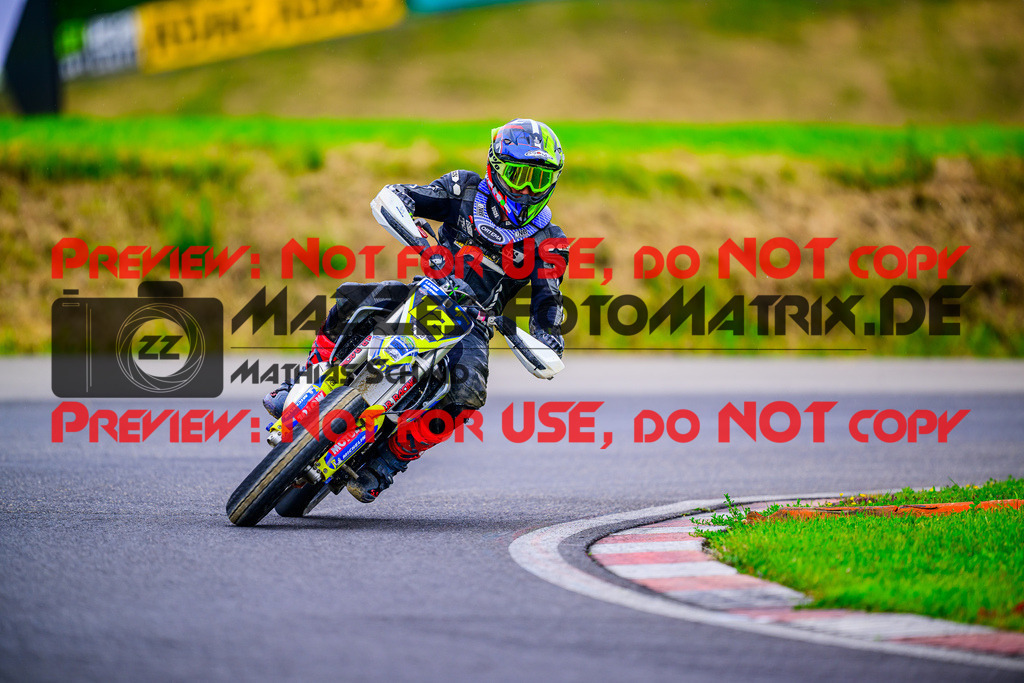 MaZZes_FotoMatrix_240608_6007705_9769 | YOUNGSTER