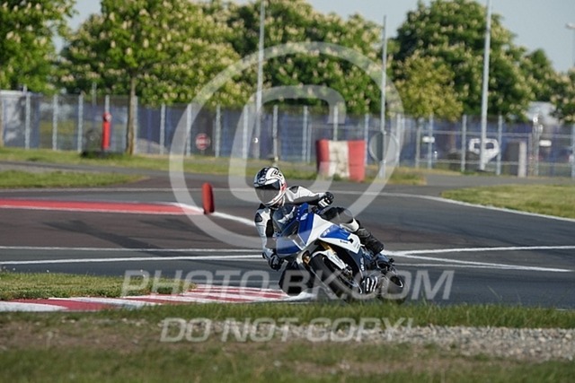 2025_05_12_PBK_15871 | Sportfotografie; SlowMotion; Video; Rennstrecke; Hafeneger; Speer; Racing; RSE; BMW; CBO; Trackday; Motorsportarena; Hockenheimring; Brno; Most; Barcelona; Valencia