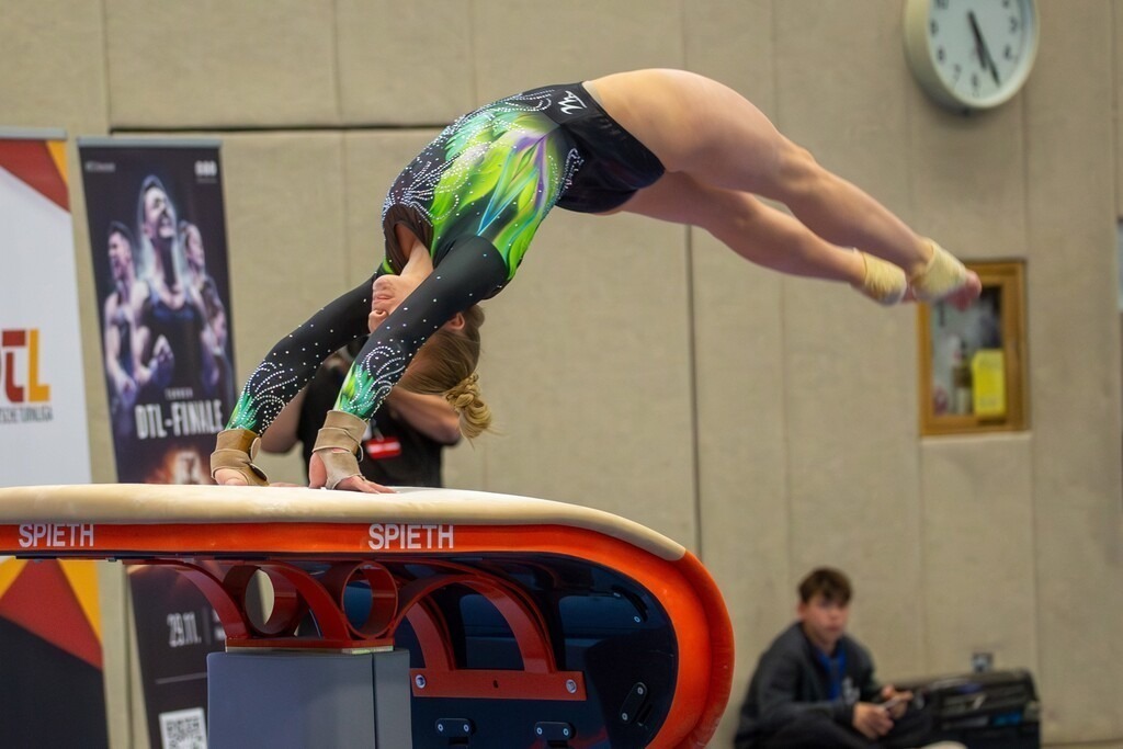 Deutsche Turnliga (Bundesliga) der Frauen, 1. Wettkampftag 2025 in Mannheim***Karina Schönmaier (TSV Tittmoning-Chemnitz) am Sprung | Deutsche Turnliga (Bundesliga) der Frauen, 1. Wettkampftag 2025 in Mannheim***Karina Schönmaier (TSV Tittmoning-Chemnitz) am Sprung - Realisiert mit Pictrs.com