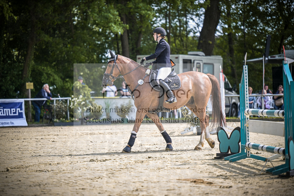 DOS_0325 | Entdecke hochwertige Reitturnierfotos von Foto Oger. Professionell, emotional und authentisch – jetzt Lieblingsmomente im Shop bestellen.Deutschlandweite Turnierfotografie. - Realisiert mit Pictrs.com