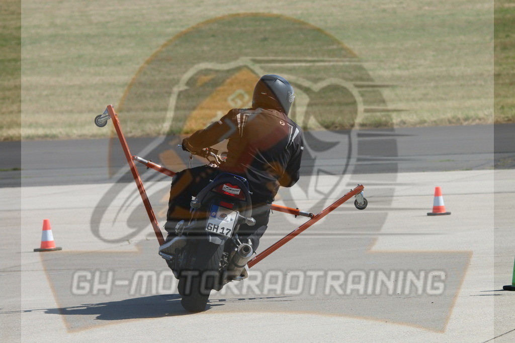 IMG_3580 | gh-motorradtraining-foto.de - Realisiert mit Pictrs.com