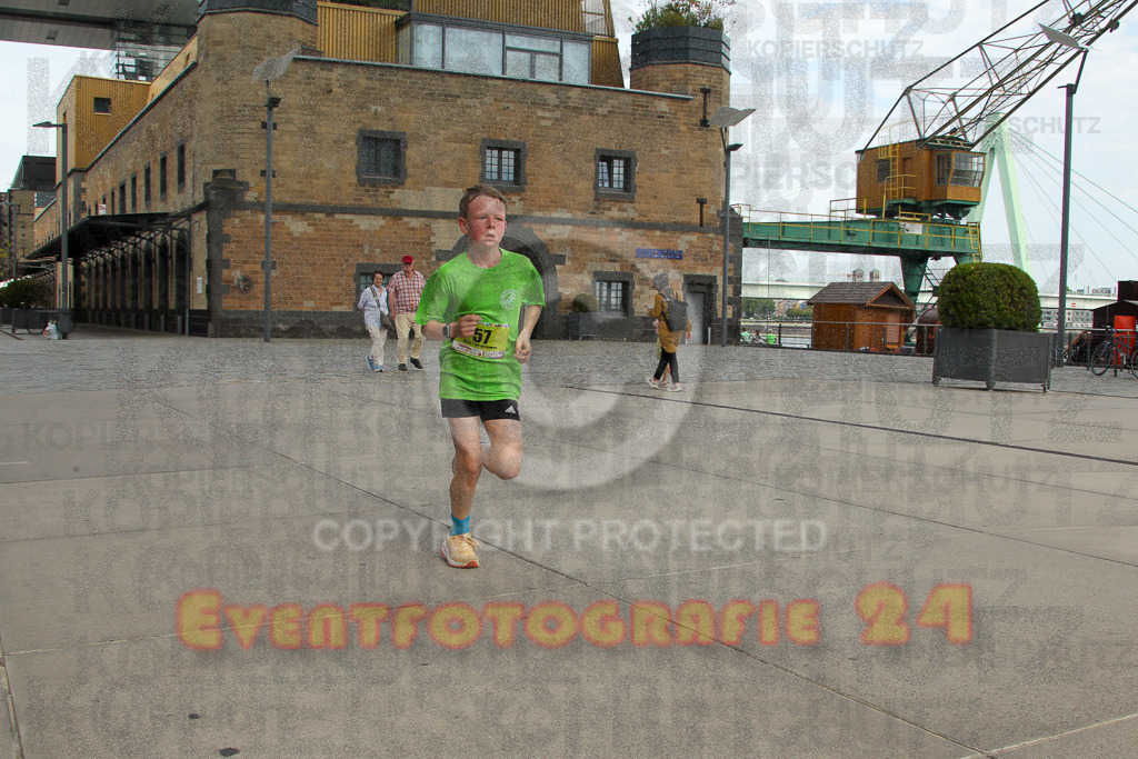 250920_1321_EV4_5266 | Sportfotografie im Rhein-Sieg Kreis, Köln, Bonn, NRW, Rheinland Pfalz, Hessen, etc. Unser Tätigkeitsfeld umfasst den Laufsport vom Volkslauf über den Marathon, Duathlon, Triathon bis zum Ultralauf wie Kölnpfad Ultra oder Schindertrail.