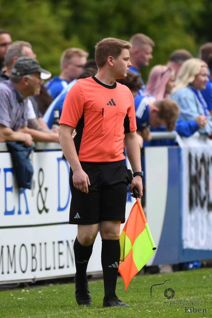 1. FC Nordenham-SV GOTANO | Kreispokal Finale Jade-Weser-Hunte 1. Mannschaften; 1.FC Nordenham (weiß)-SV GOTANO (blau) am 15.06.2025 in Rastede (Sportanlage Köttersweg), Photo: Philip Eiben 2025 - Realisiert mit Pictrs.com