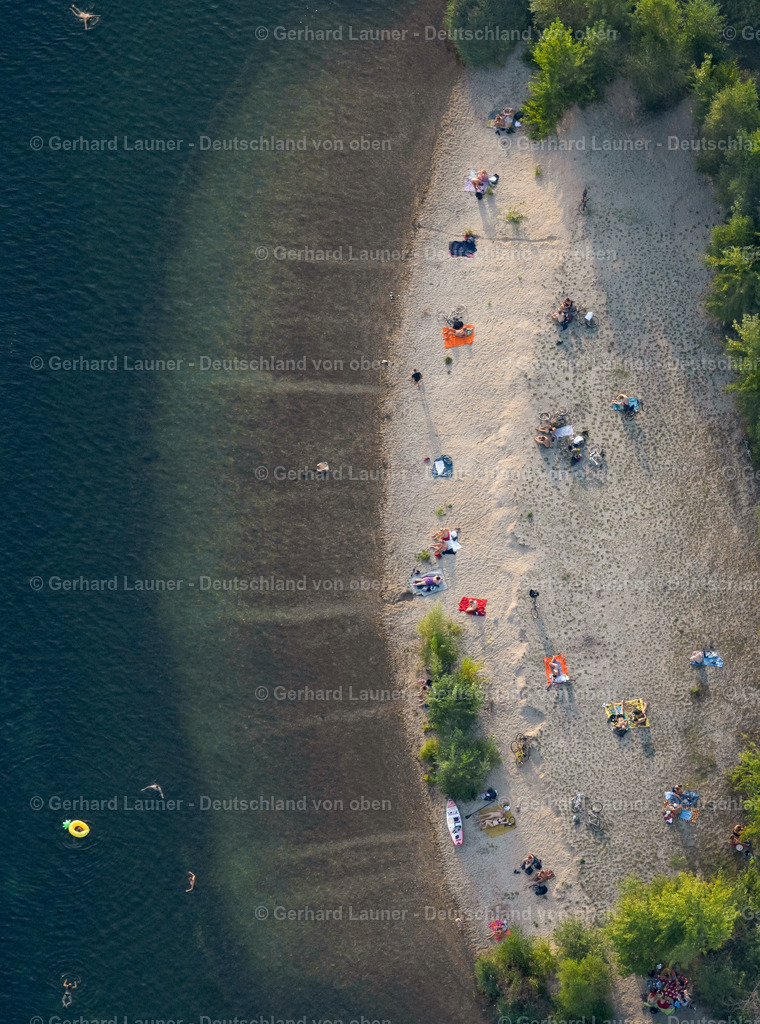4040721 | BRAUNSBEDRA 08.09.2021 Rekultivierung der ehemaligen Tagebau - Fläche an den Uferbereichen des Sees " Geiseltalsee " in Braunsbedra im Bundesland Sachsen-Anhalt, Deutschland. // Open pit re cultivation on the shores of the lake " Geiseltalsee " in Braunsbedra in the state Saxony-Anhalt, Germany. Foto: Gerhard Launer