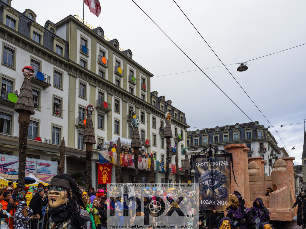 Fritschi-Umzug Luzern 2026 | Foto-Standort: Schweizerhof Luzern - Realisiert mit Pictrs.com