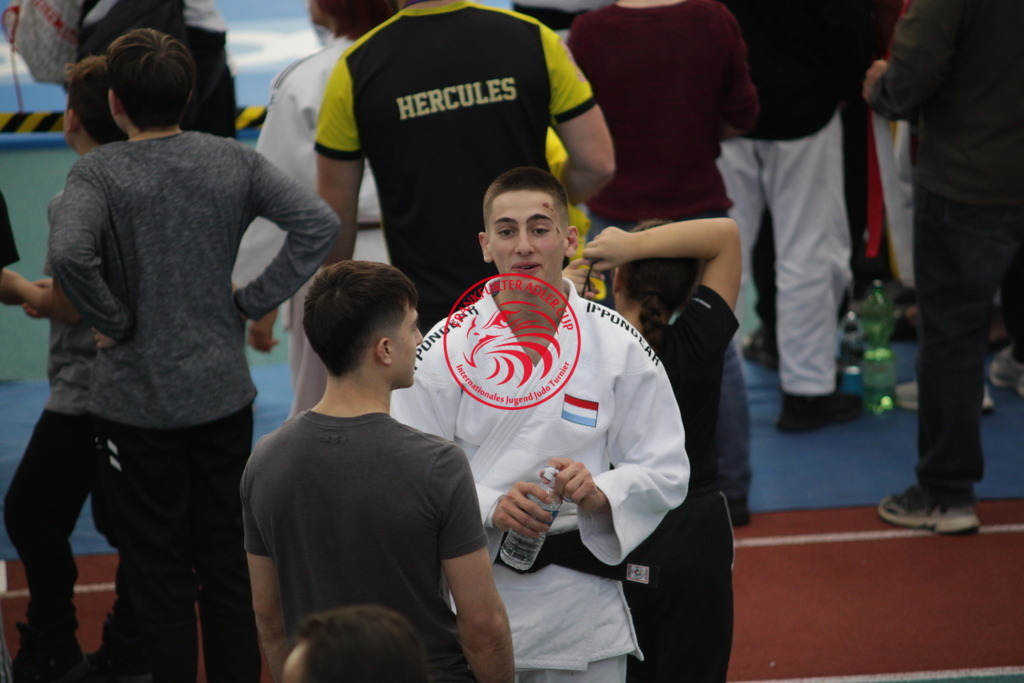 IMG_4435 | Fotos vom Adler Cup - Pictures from Adler Cup

Hier findet Ihr alle Eindrücke und großen Momente der Adler Cup Wochenenden. Here you will find all impressions and great moments of the Adler Cup weekends. - Realisiert mit Pictrs.com