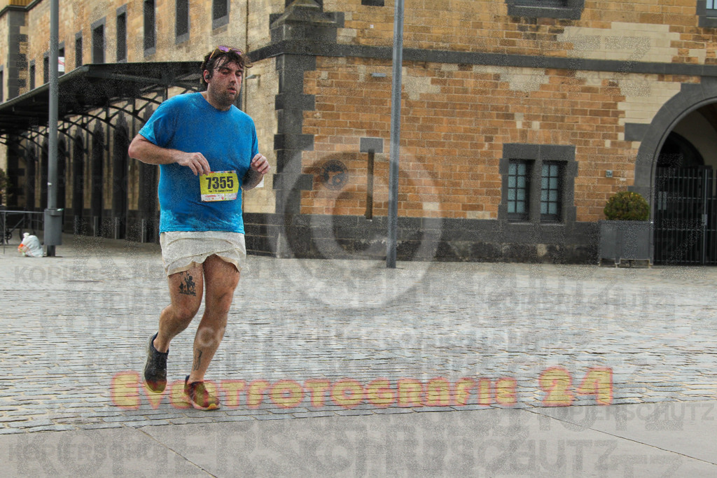 250920_1530_EV4_8953 | Sportfotografie im Rhein-Sieg Kreis, Köln, Bonn, NRW, Rheinland Pfalz, Hessen, etc. Unser Tätigkeitsfeld umfasst den Laufsport vom Volkslauf über den Marathon, Duathlon, Triathon bis zum Ultralauf wie Kölnpfad Ultra oder Schindertrail.