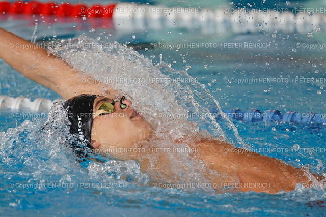 20240420-6293-schwimmen-HEN-FOTO | 20.04.2024 59. Internationles Schwimmfest des Ausrichters DSW 1912 Darmstadt im Nordbad WK10 100m Rücken männlich Peer MÖLLER (SG Frankfurt) gewinnt in 58.03 Sekunden (Foto: Peter Henrich) - Realisiert mit Pictrs.com