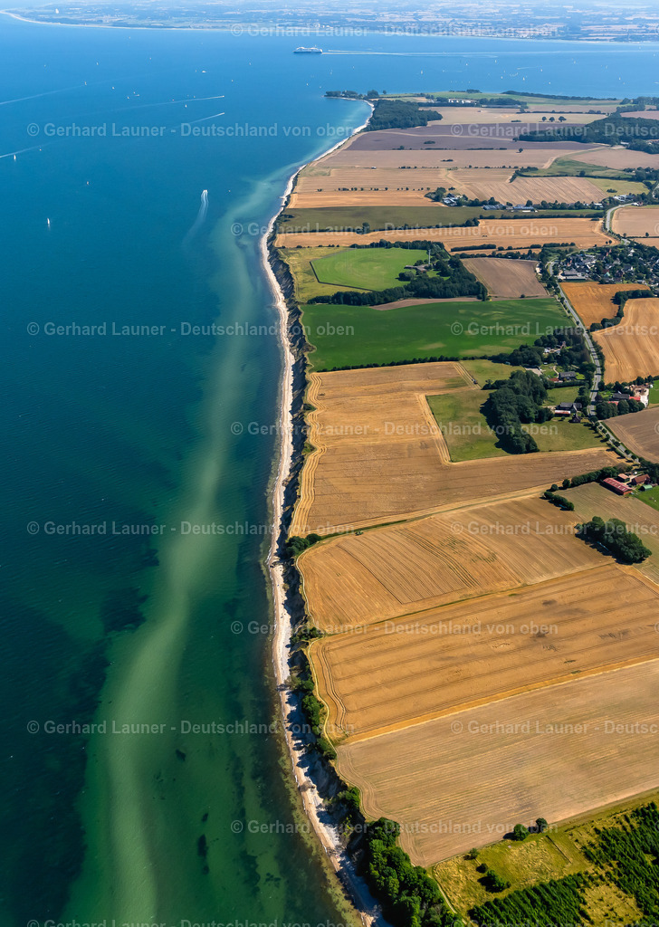 9200061 | Ostseeküste bei Stohl Schwedeneck 07.08.2020 Küsten- Landschaft am Ostsee- Sandstrand bei Schwedeneck im Bundesland Schleswig-Holstein, Deutschland. // Coastal landscape on the sandy Baltic Sea beach near Schwedeneck in the state Schleswig-Holstein, Germany. Foto: Gerhard Launer